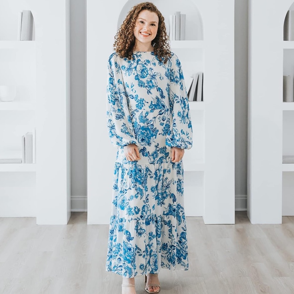 NWOT with love leena the drop floral SATIN SILK blue dress ruffle layer medium